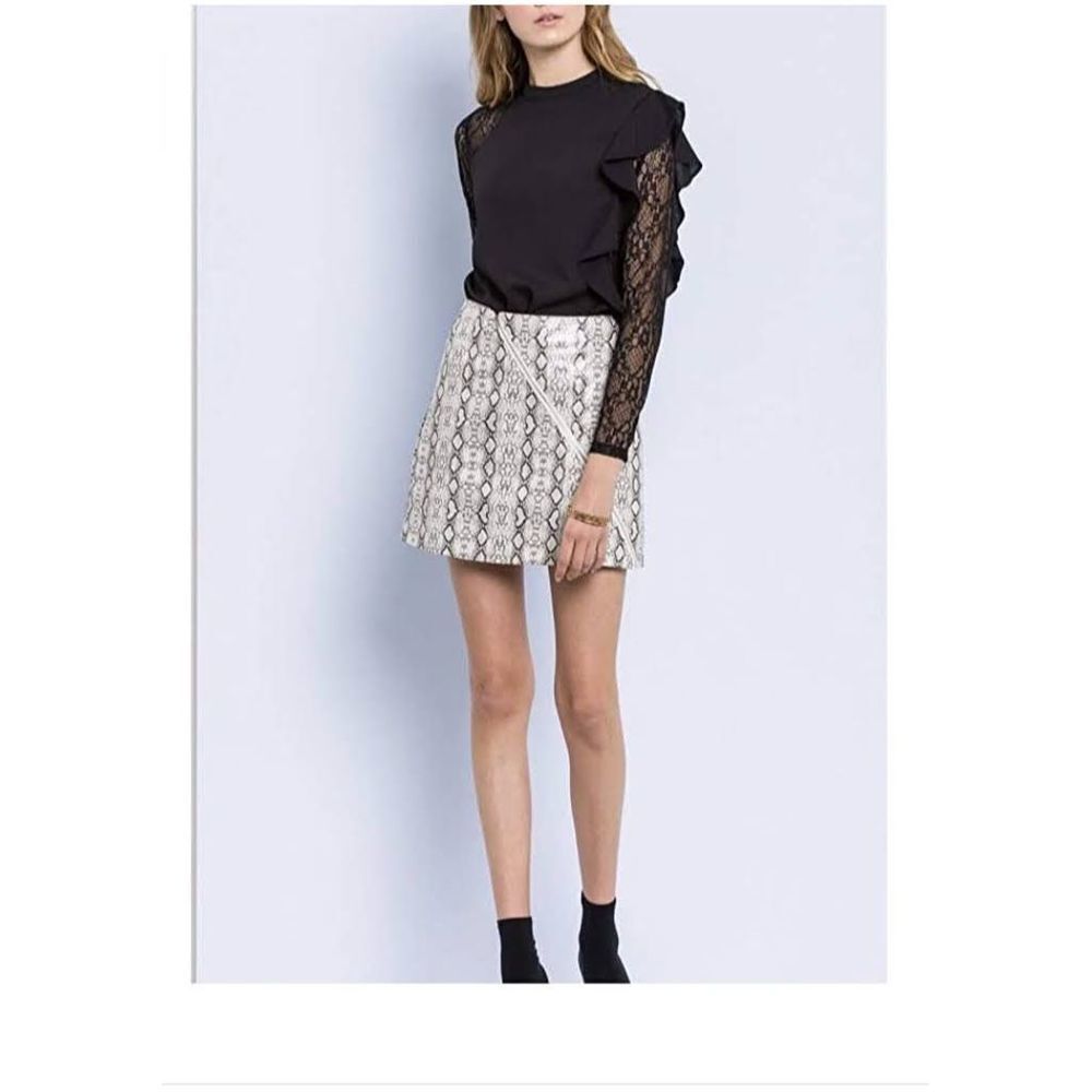 Black & Gray Snake Print Skirt 30" Waist Size 8?